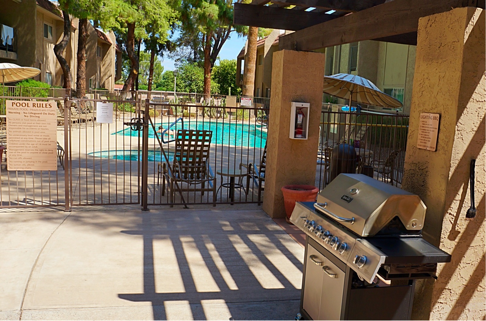 Pool and BBQ area